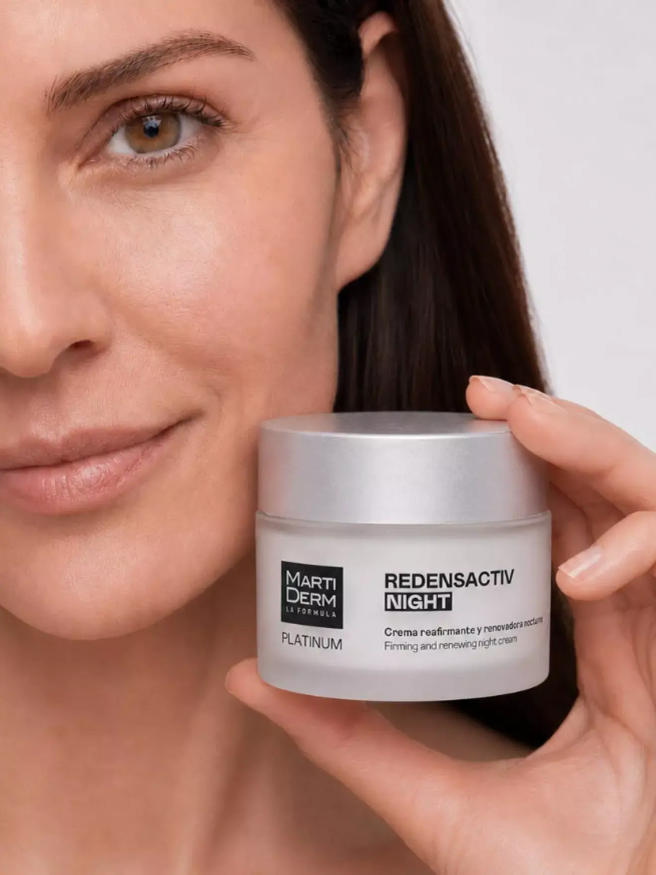 Crema Redensactiv Night Modelo