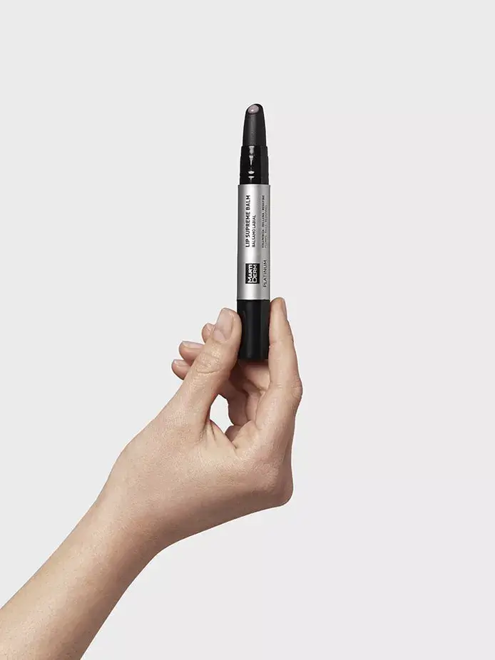 Mano con Lip Supreme Balm